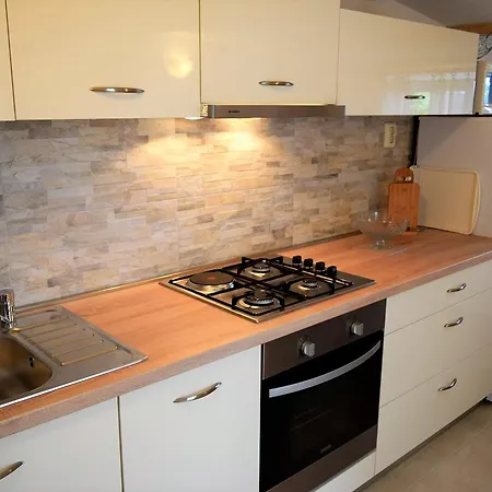 Apartman Apartments Kampor *